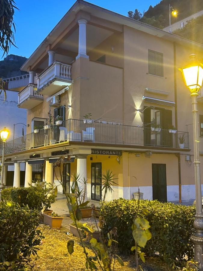 Sissi House Salerno Lägenhet Exteriör bild
